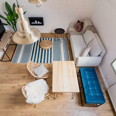 Skyway Apartment Torun Exterior photo